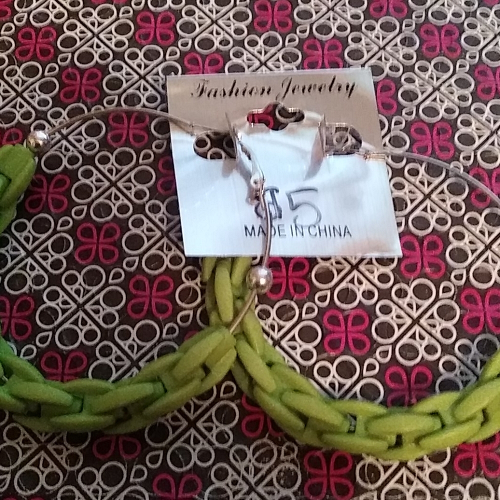 Earrings - Picture 7 of 10